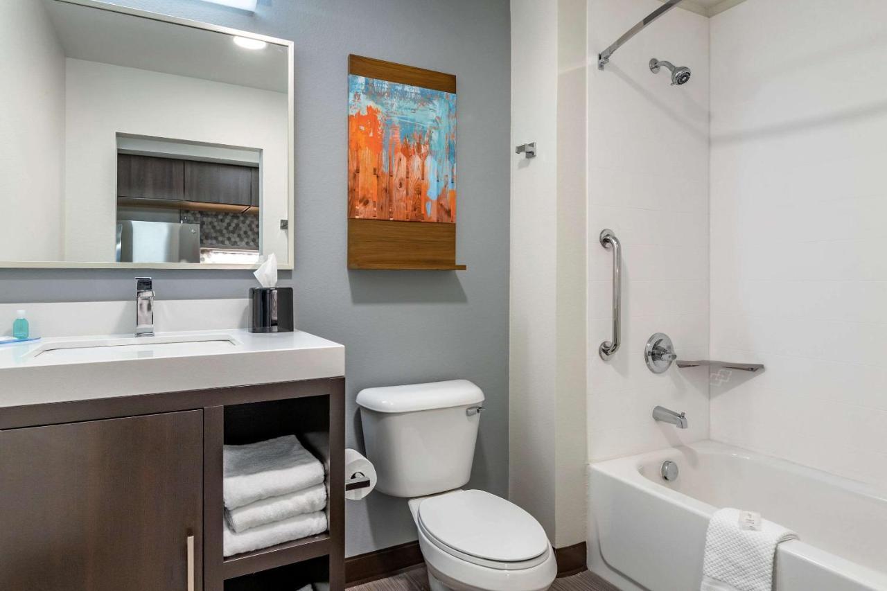 Mainstay Suites Waukee-West Des Moines Exteriér fotografie