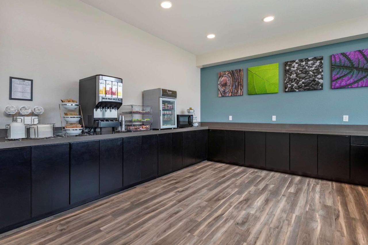 Mainstay Suites Waukee-West Des Moines Exteriér fotografie